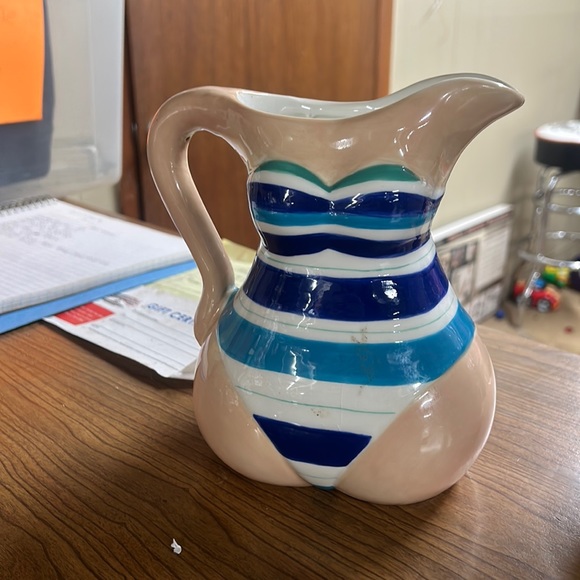 Pitcher - Picture 1 of 3